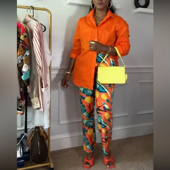 The Cruise-ship Casanova Suit 10 - Picture 3 of 6